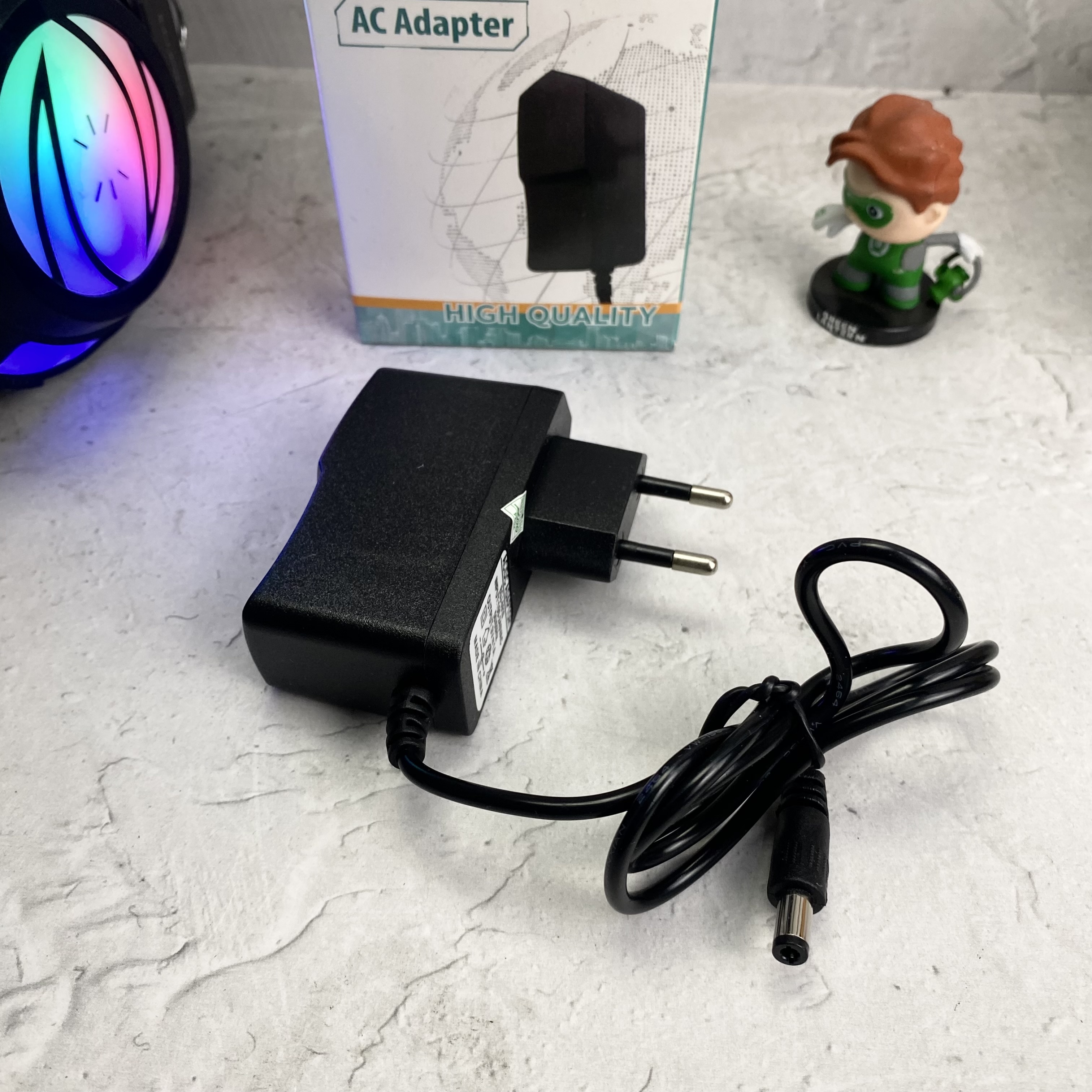 Adaptor 9v 1a 01